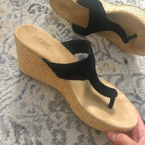 UGG Wedges